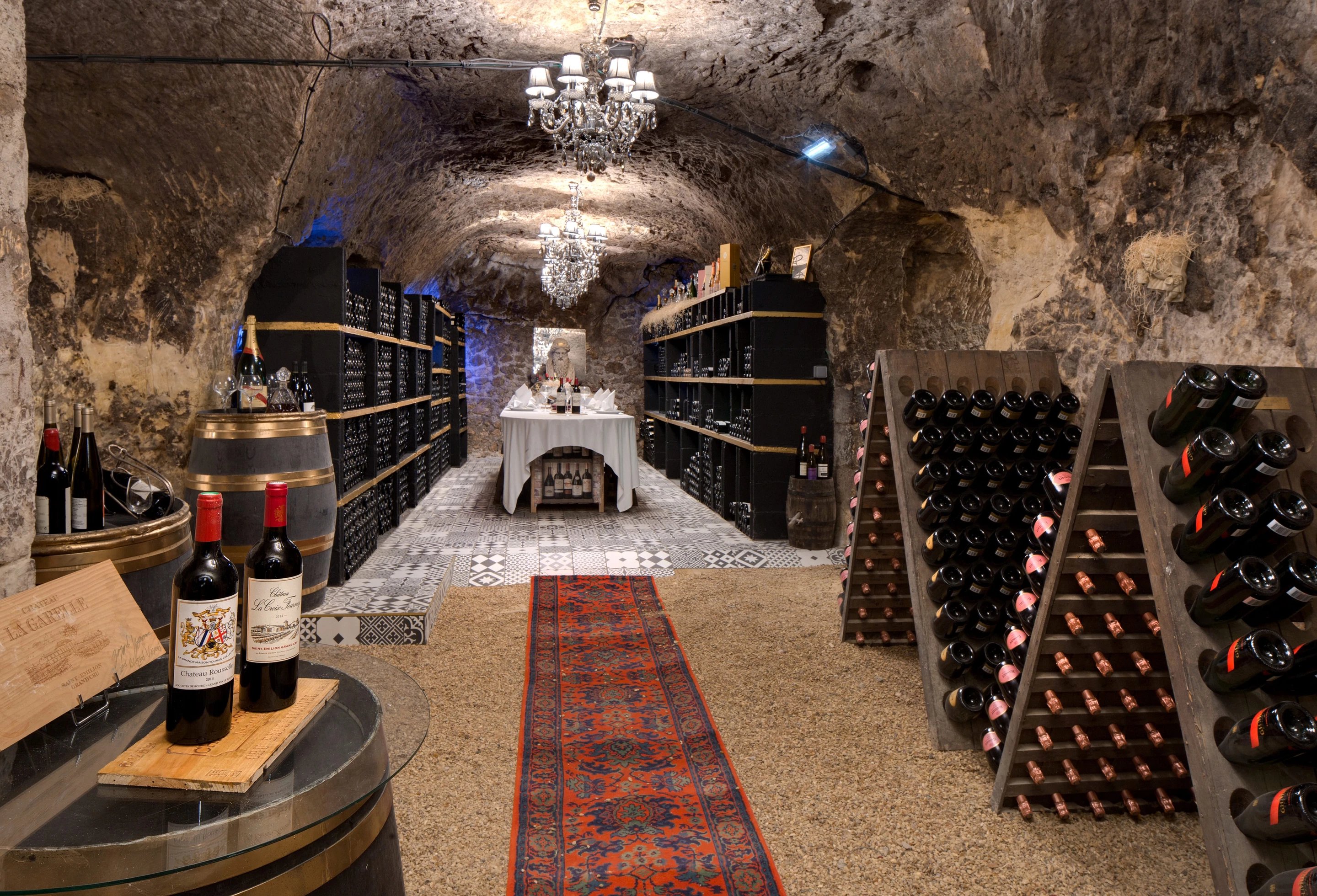 Château de Beauvois **** | Hotel Chateau Loire Valley | Wine cellar